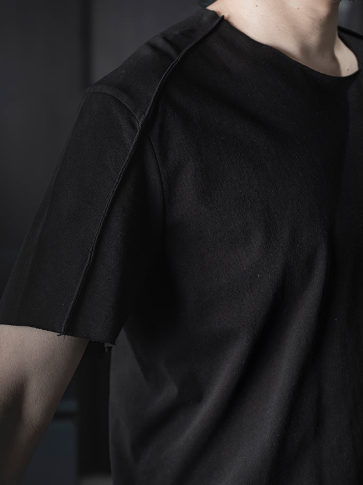 individual sentiments<br> UNISEX BASIC SHORT SLEEVE T-SHIRT / BLACK