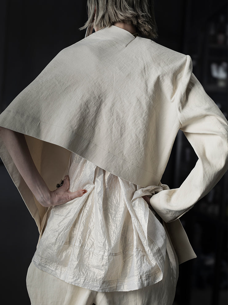 UMA WANG<br> WOMENS ASYMMETRIC JACKET / OFF WHITE