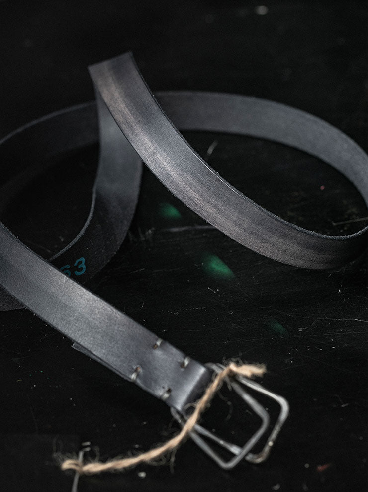 tagliovivo<br>ツインレクタングラーバックルソフトレザーベルト Hand-Dyed Calf / Onyx
