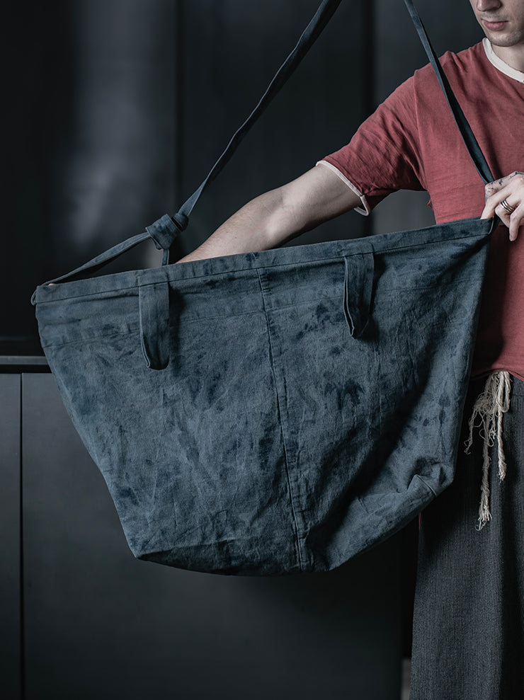 ATELIER SUPPAN<br>Large bag with loops and attached / E26-29