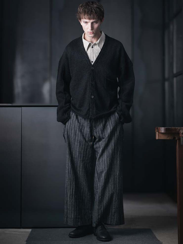 individual sentiments<br> UNISEX knit cardigan / black