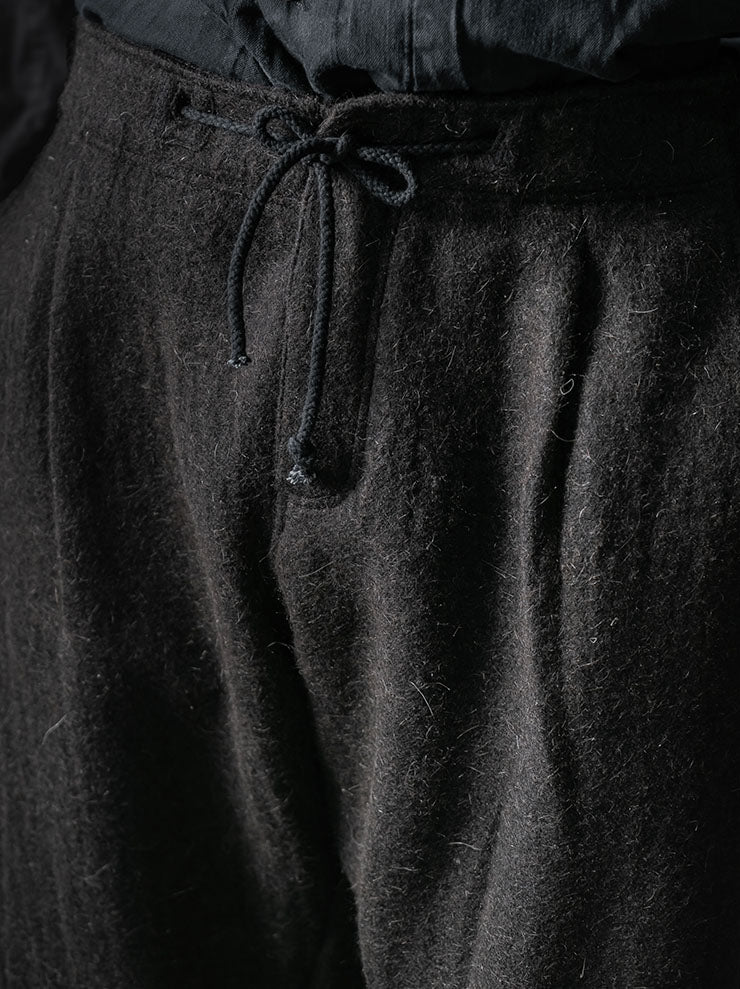 GATHERING<br>UNISEX FARMER PANT / BLACK BROWN