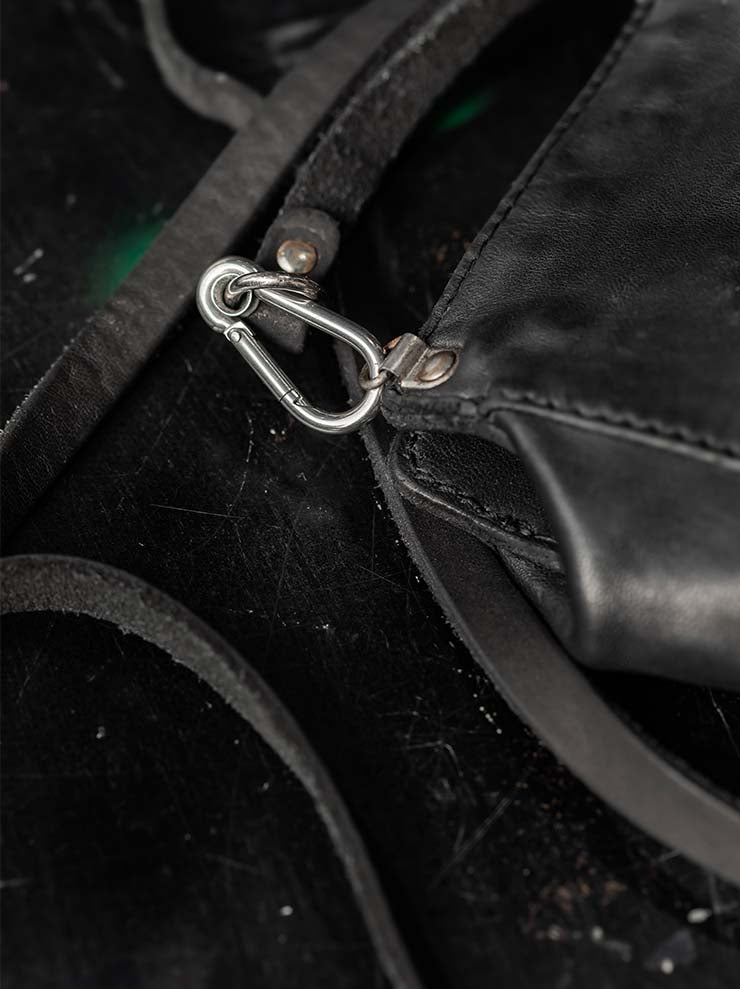 GUIDI<br>クロスボディーバッグ RT03 BLKT / SOFT HORSE FULL GRAIN