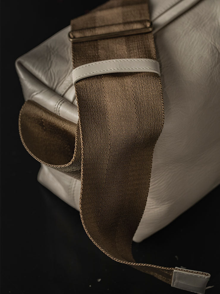UMA WANG<br> WOMENS TOFU BAG / WHITE×MUSTARD