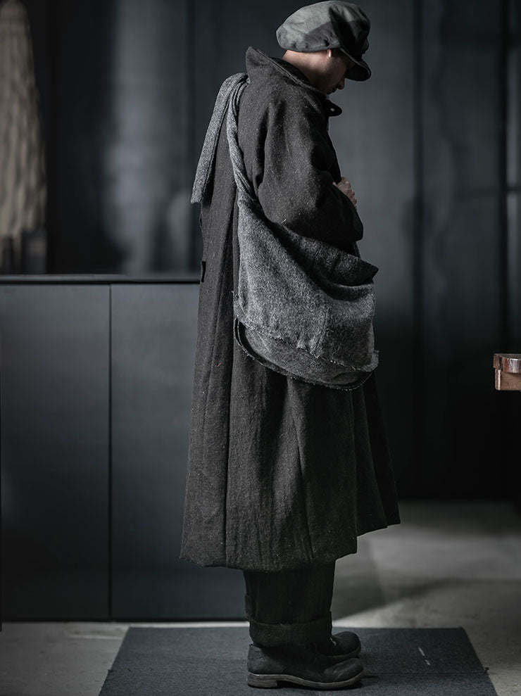 GATHERING<br>PEARDROP BAG / DARK GREY