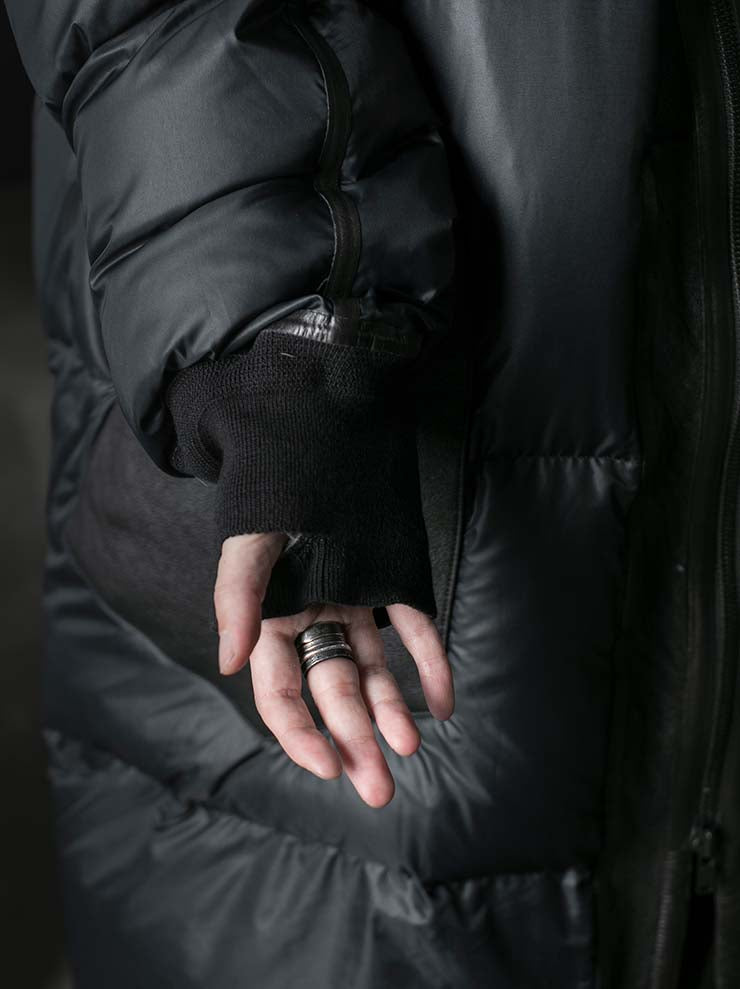 ISAAC SELLAM EXPERIENCE<br>UNISEX Contrast Material Down Coat / NOIR