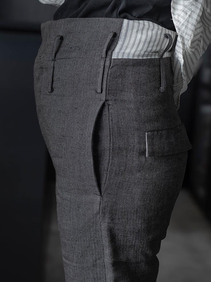 K'ANG<br>UNISEX HIGH-WAIST WIDE FIT TROUSERS / DARK GREY