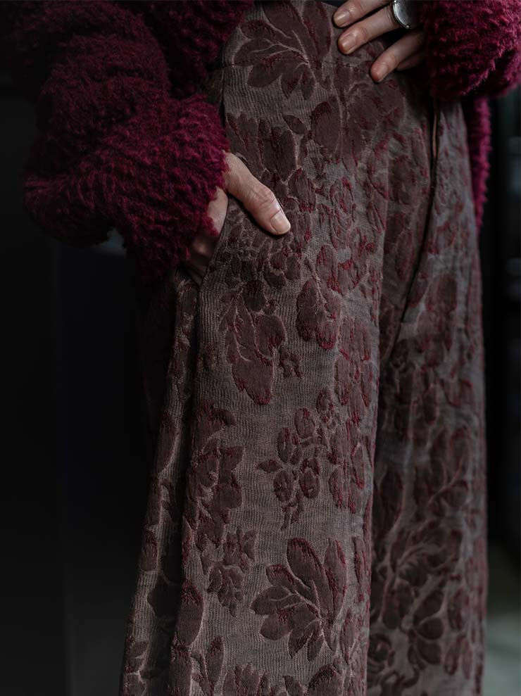 UMA WANG<br> WOMENS JACQUARD TROUSERS / DARK RED