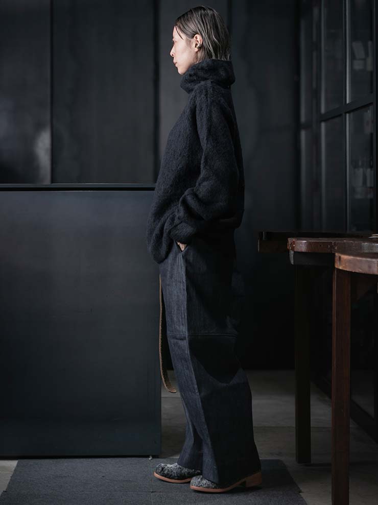 UMA WANG<br> WOMENS HIGH NECK LONG SLEEVE KNIT / BLACK