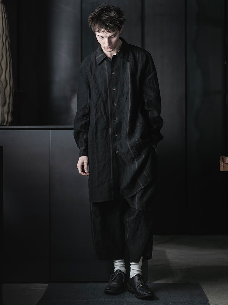 CHIAHUNG SU<br>RELAXED-FIT HAND WOVEN ELONGATE SHIRT / BLACK STRIPE