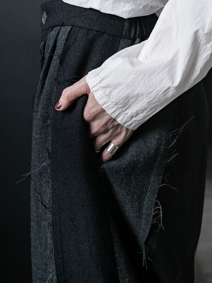 CHIAHUNG SU<br>WOMENS HAND WOVEN & DYED RAWING PATCHED TROUSER / BLACK & GREY