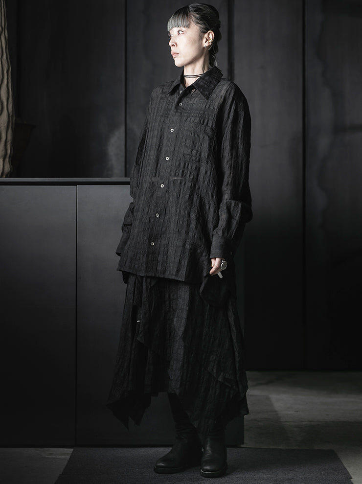 CHIAHUNG-SU<br>RELAXED-FIT HAND WOVEN & TIE DYED SHIRT WITH CHEST POCKET / BLACK CHECKER