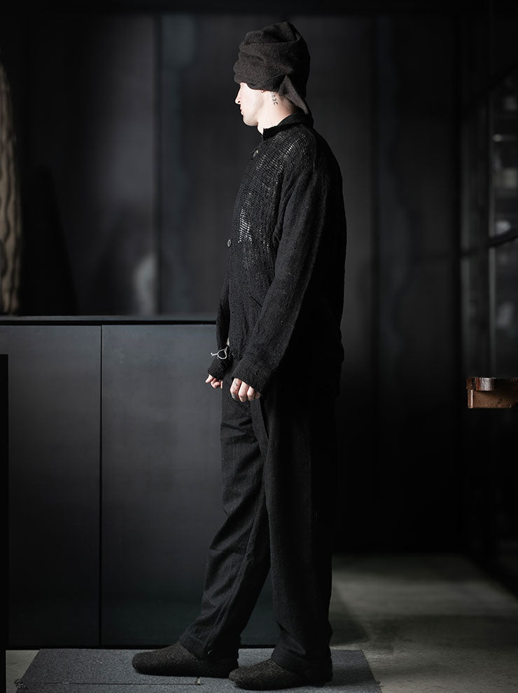 toward(s)<br>CARDIGAN IN BURNT COAL DYE TEXTURED COTTON / BLACK