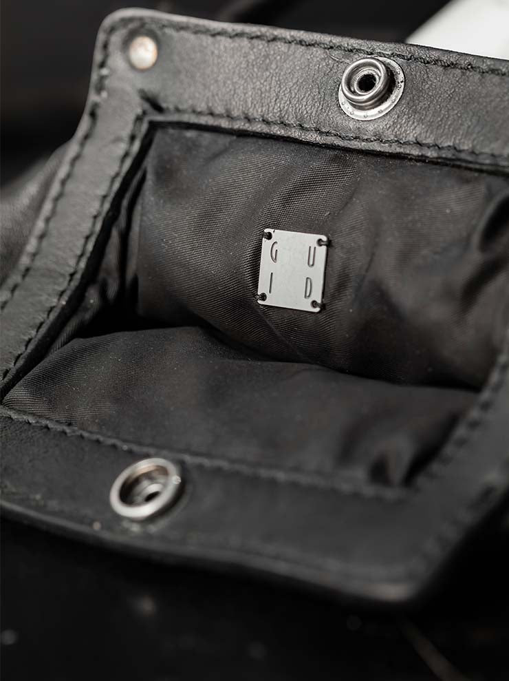 GUIDI<br>クロスボディーバッグ RT03 BLKT / SOFT HORSE FULL GRAIN