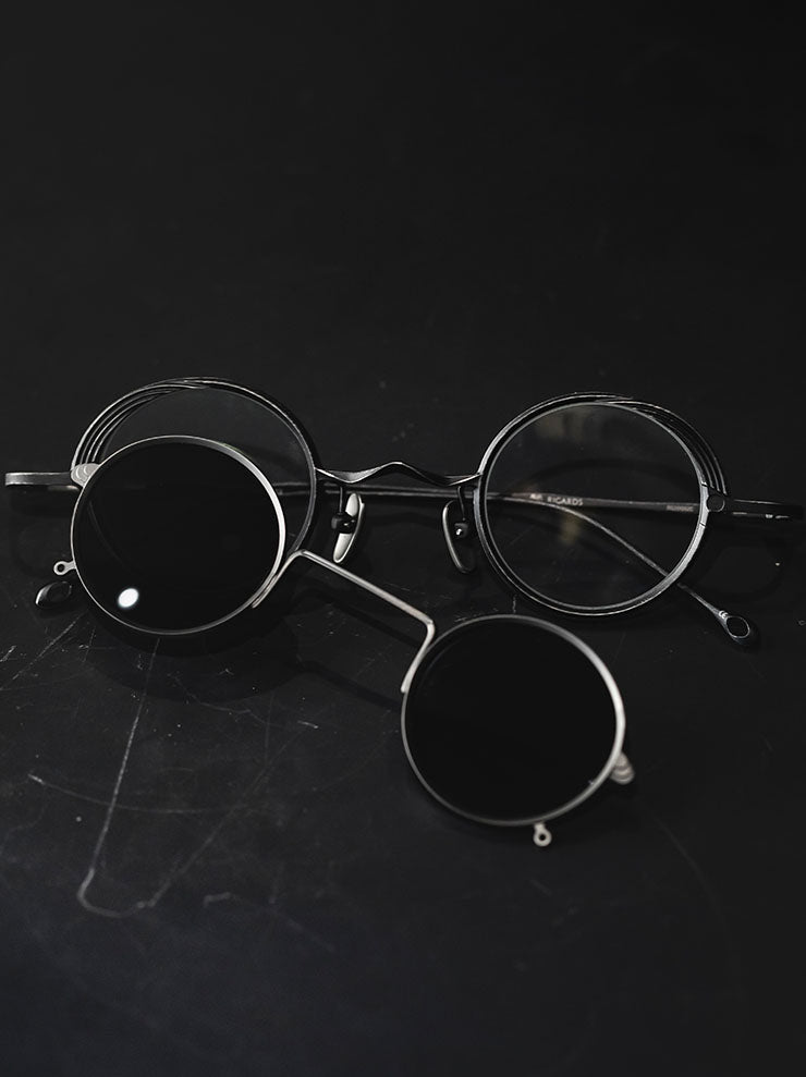 RIGARDS × ZIGGY CHEN<br> TITANIUM FRAME SUNGLASSES / VINTAGE BLACK FRAME x BLACK CLIP / RG1008ZC