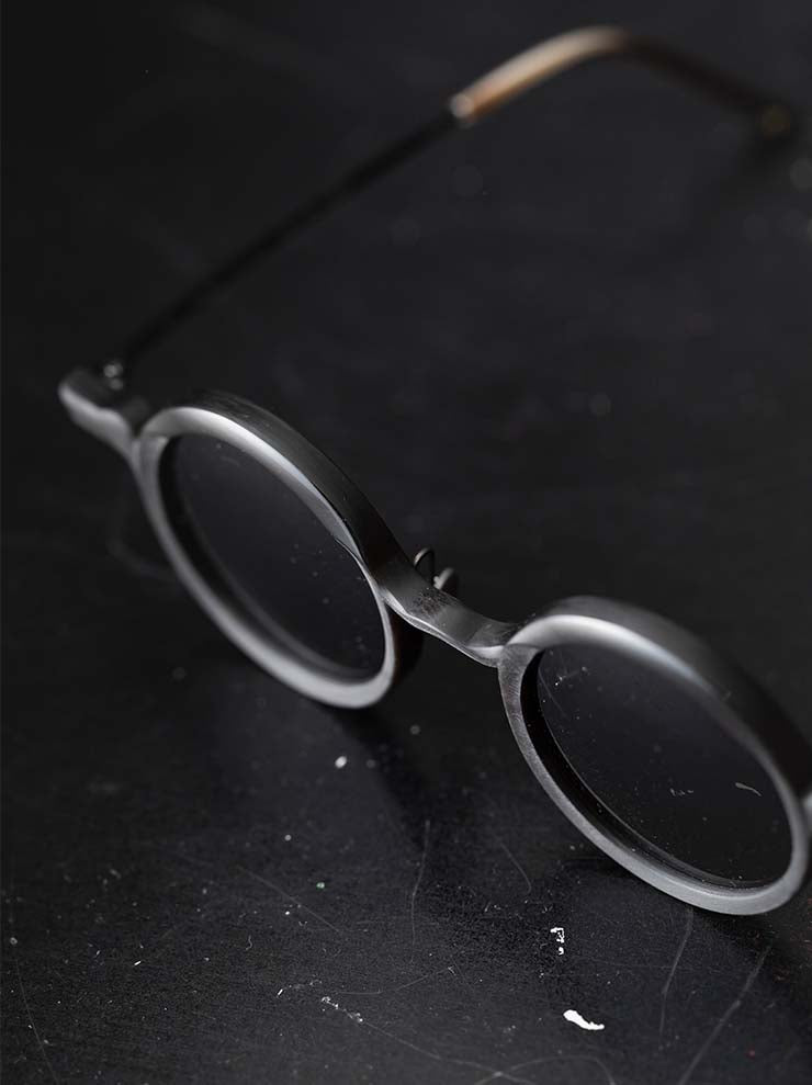 RIGARDS × UMA WANG<br/>GENUINE HORN & TITANIUM フレームサングラス / BLACK / RG00UW18