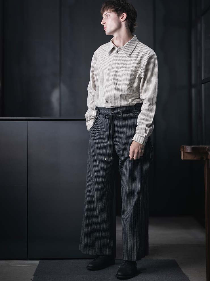 individual sentiments<br>UNISEX ラップワイドパンツ / black