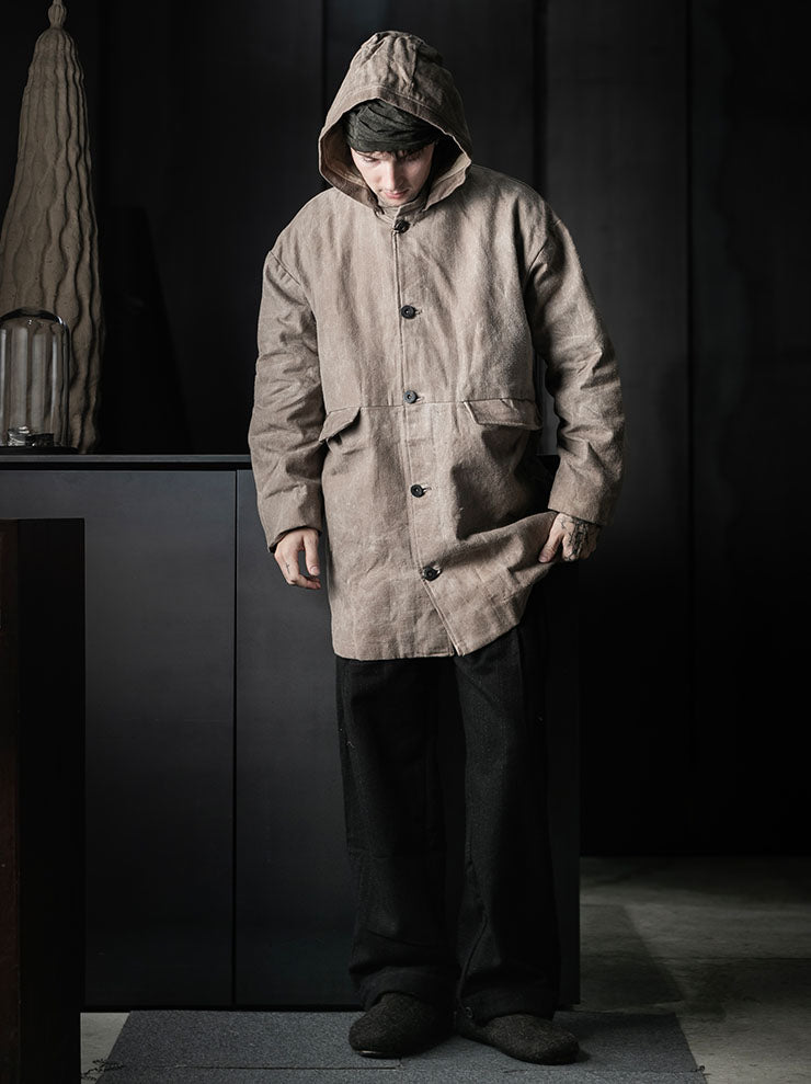 toward(s)<br />WAXED REVERSE CORDUROY PARKA / BEIGE