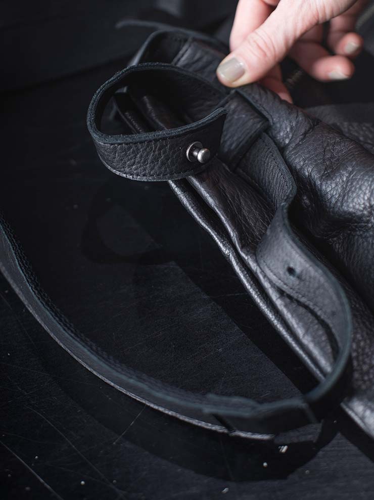 TUFORÉE<br> Leather bag / REAR FLAT LARGE / BLACK