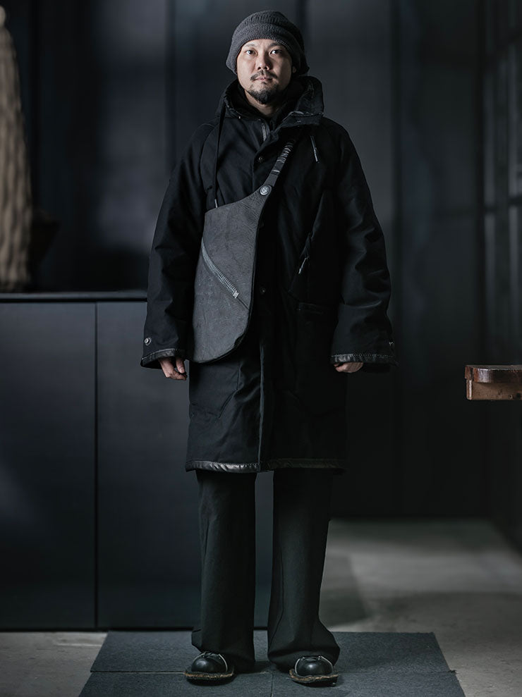 ISAAC SELLAM EXPERIENCE<br> Bonded Leather Messenger Bag / PLOMB REFLECTOR