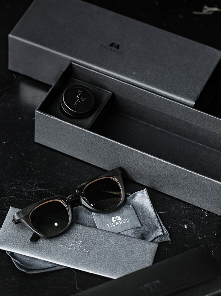 RIGARDS<br>GENUINE HORN フレームサングラス / BLACK / RG1007