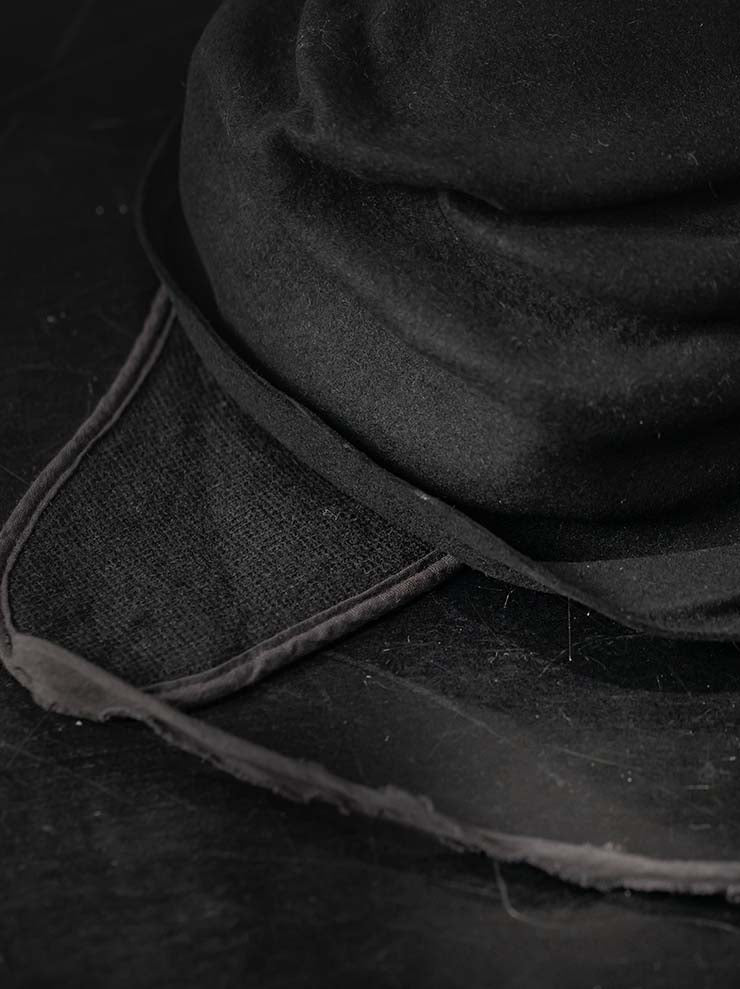 HORISAKI<br> Rabbit fur felt cap with ears RHNOSK / BLACK EB