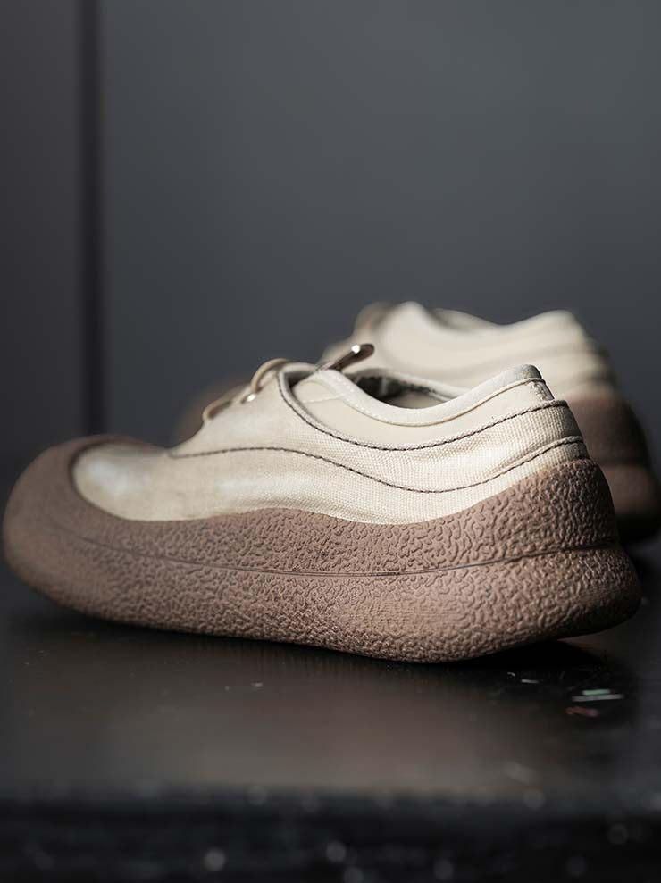 COMMUNS<br>シグネチャーシューズ / BEIGE