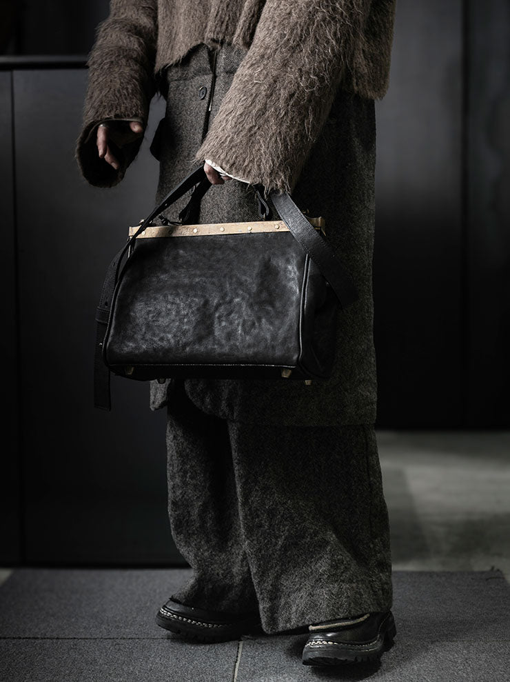 MDK – MIRANDA KALOUDIS<br>PARERCHOMAI BAG LARGE / HORSE LEATHER / BLACK