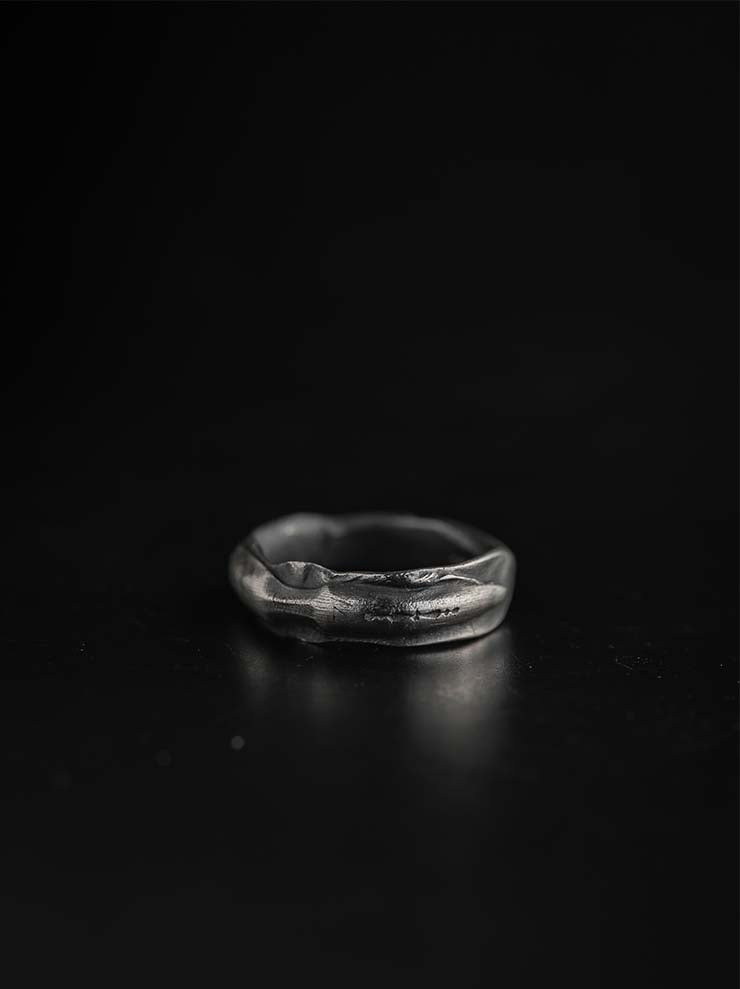 DETAJ<br>FRAGMENS OF REMINISCENCE SILVER RING / FR-PEN-R02