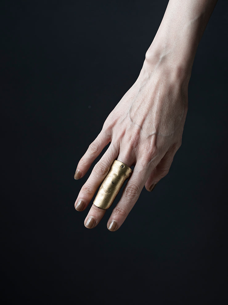 DETAJ<br>LEATHER RING LONG / GOLD