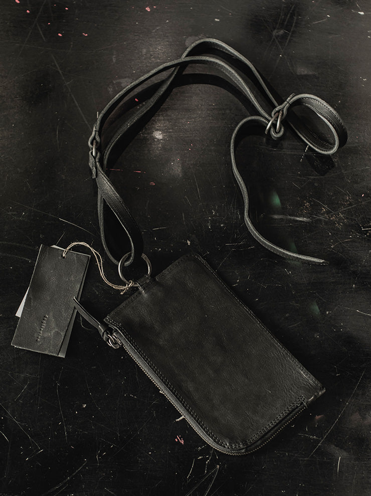 tagliovivo <br>Extra large zip wallet / CULATTA / BLACK