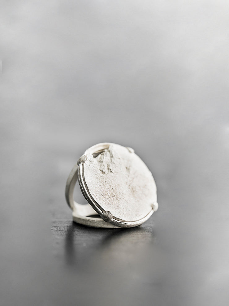 UMA WANG × DETAJ<br> TOUHEN SILVER RING / WHITE
