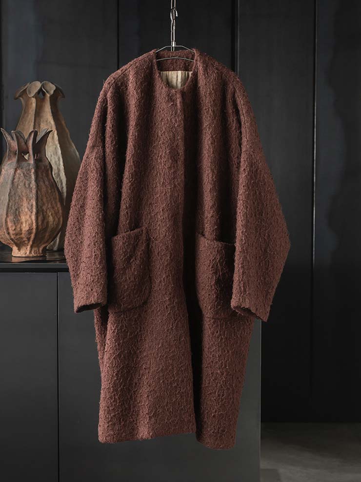 UMA WANG<br> Womens collarless coat / DARK RED