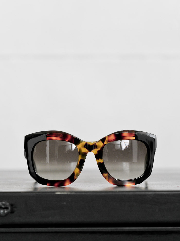 KUBORAUM<br> Sunglasses B2 49-25 HHES gray