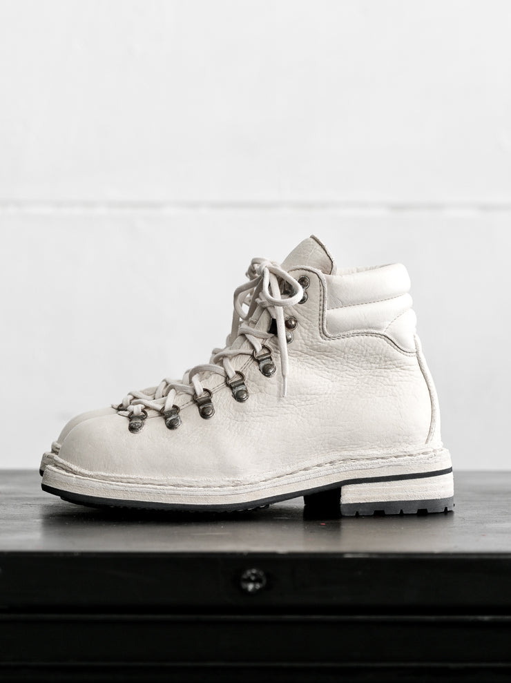 GUIDI<br />ウィメンズ ハイキングブーツ 19 WHITE CO00T / BISON FG