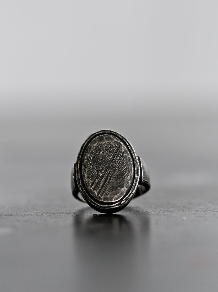 ANN DEMEULEMEESTERサインオーバルリング SILVER