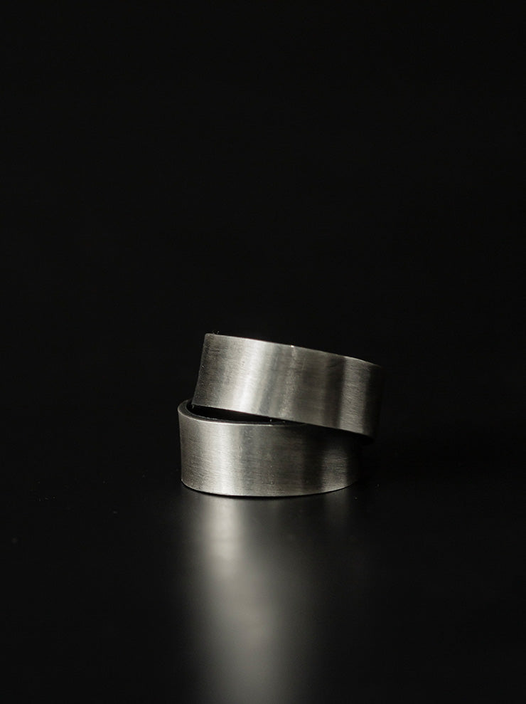 UMA WANG X DETAJ <br>COIL RING / MATTE SILVER