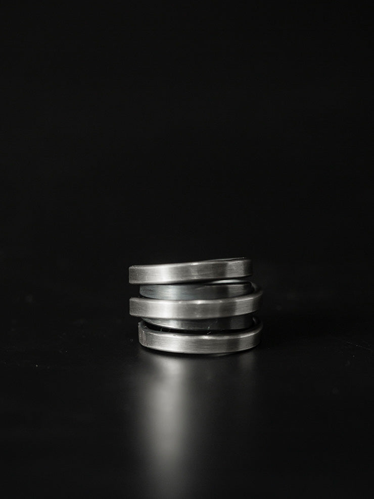 UMA WANG X DETAJ <br>COIL RING / MATTE SILVER