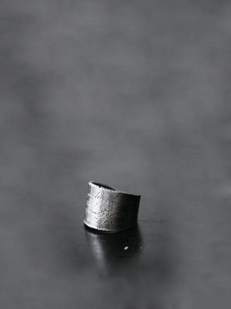 UMA WANG × DETAJ<br> LUNA SILVER EAR CUFF / OXY-DYE