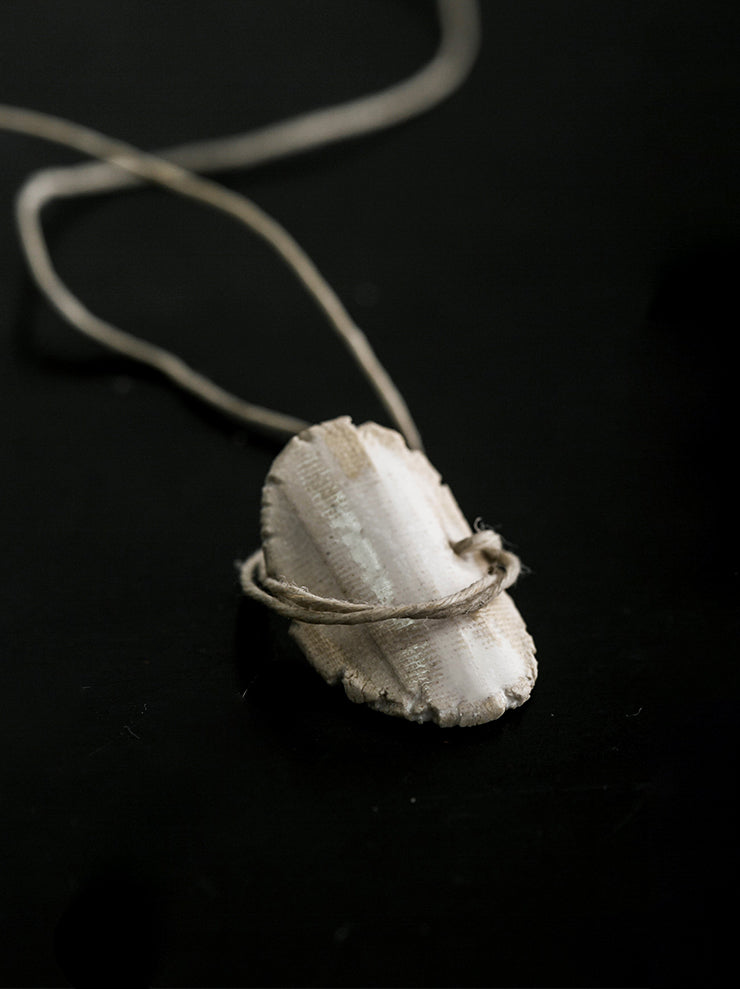UMA WANG × DETAJ<br> TOUHEN POTTERY RING / WHITE