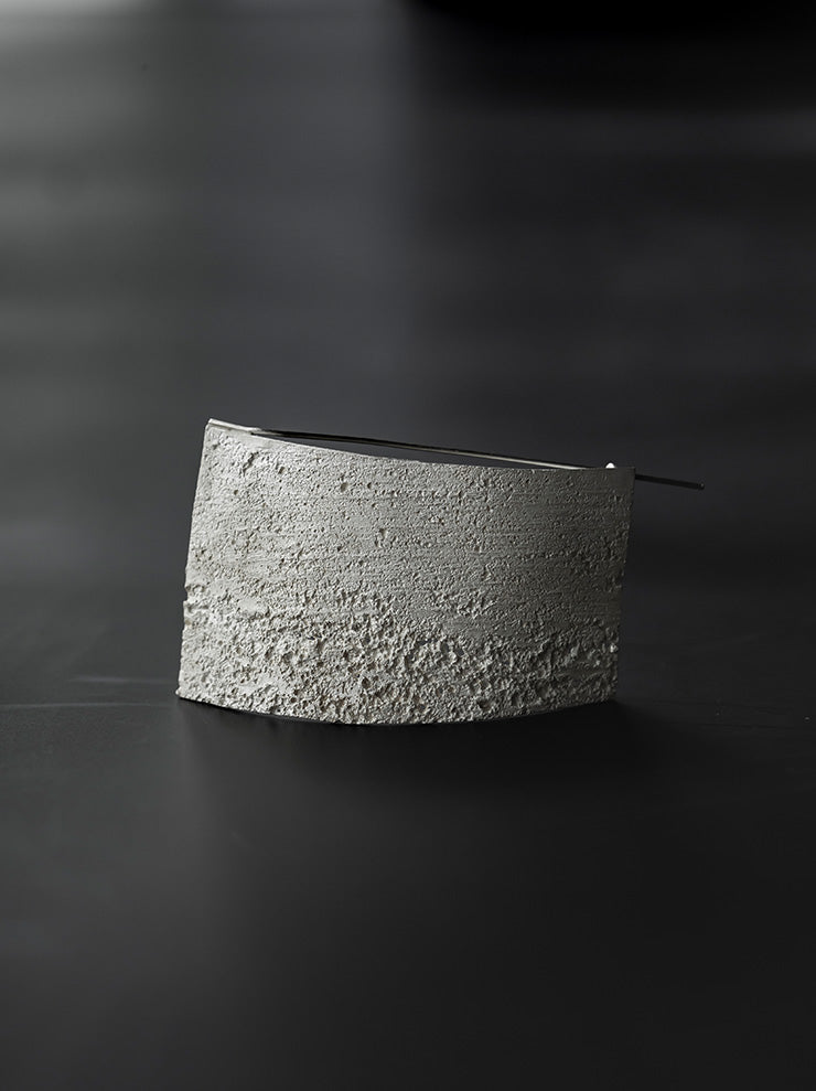 UMA WANG × DETAJ<br> CONCRETE SILVER EARRINGS / WHITE