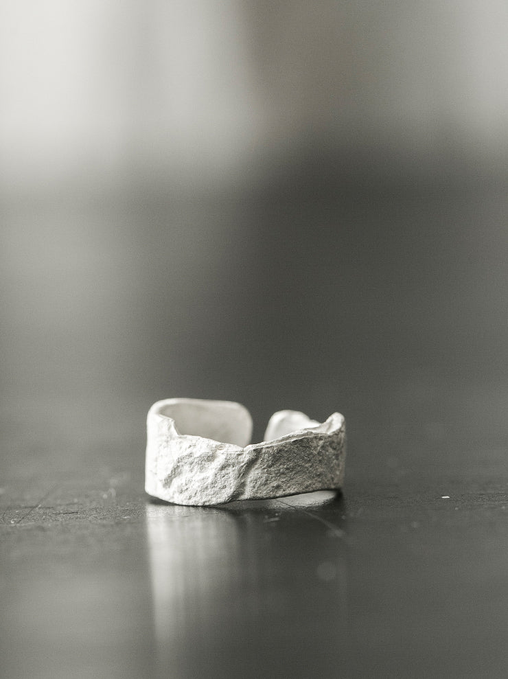 UMA WANG × DETAJ<br> TOUHEN SILVER RING / WHITE