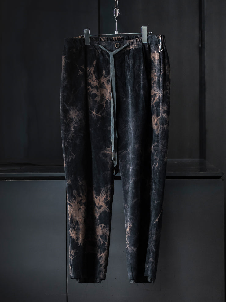 individual sentiments<br />UNISEX エラスティックウエストセミフレアパンツ / UNEVEN BLACK