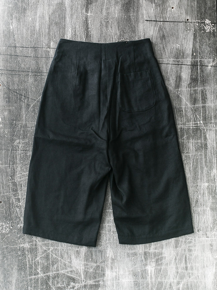 BIEK VERSTAPPEN<br> WOMENS cropped trousers BLACK