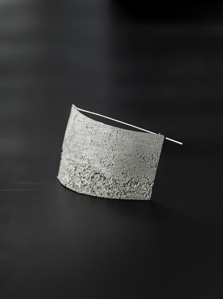 UMA WANG × DETAJ<br> CONCRETE SILVER EARRINGS / WHITE