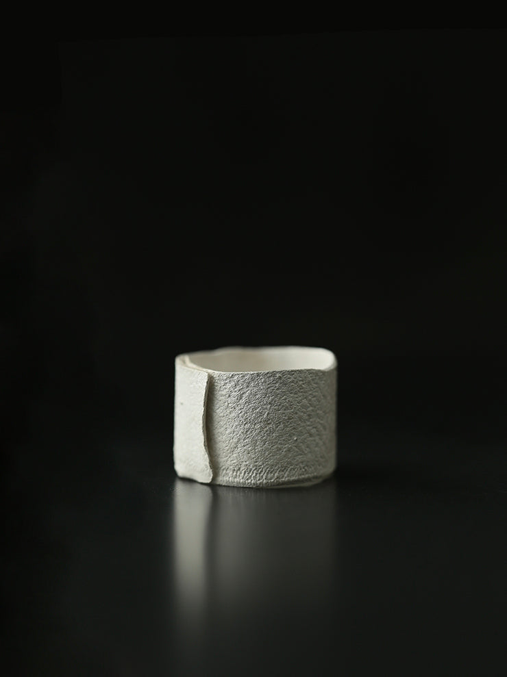 UMA WANG × DETAJ<br>VELVET SILVER RING / WHITE
