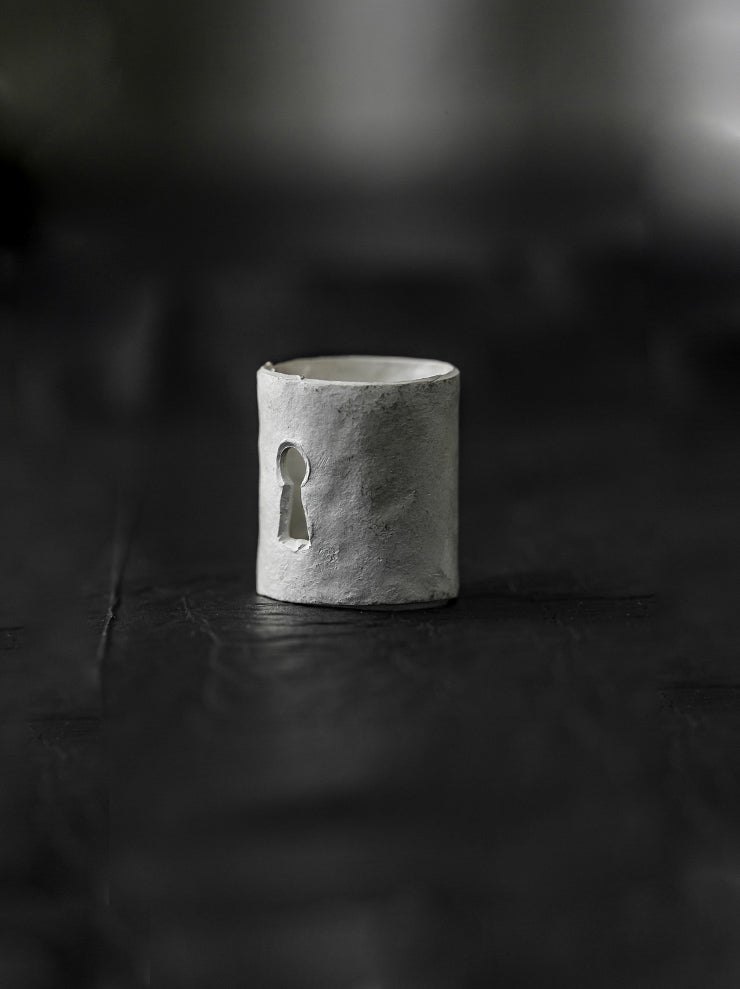 UMA WANG × DETAJ<br> KEYHOLE SILVER RING / WHITE