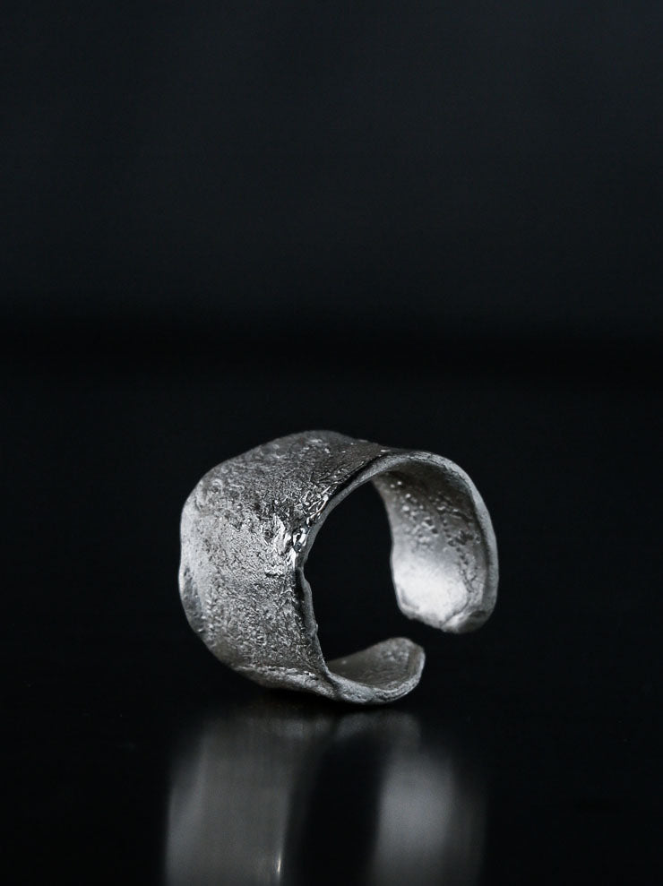 DETAJ<br> PRIMITIVE RING / WHITE