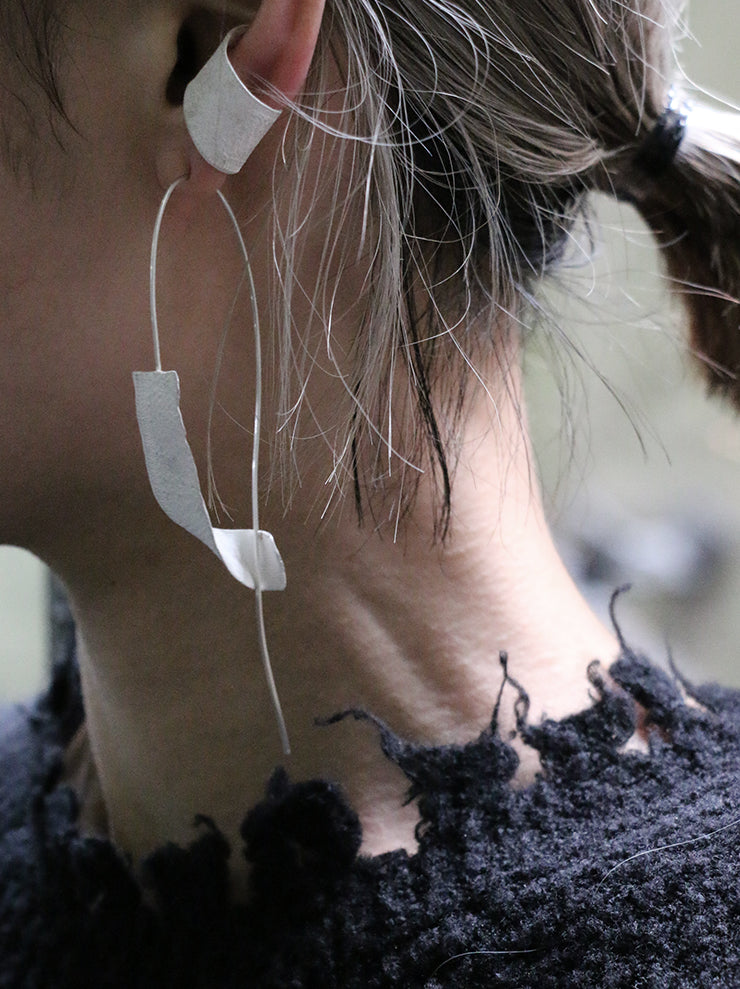 UMA WANG × DETAJ<br> VELVET EARRINGS / WHITE