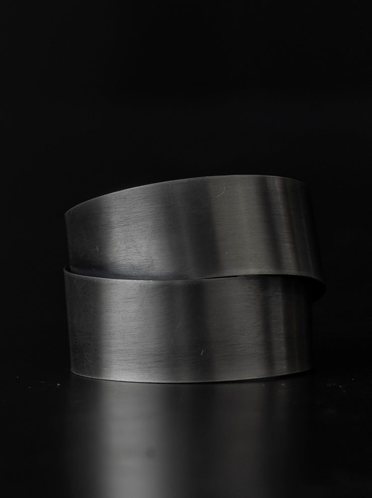 UMA WANG X DETAJ <br>COIL BANGLE / MATTE SILVER